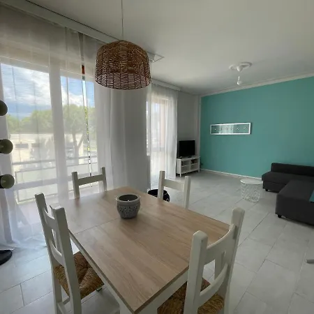 Lara's Lido di Camaiore