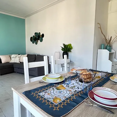 Lara's * Lido di Camaiore
