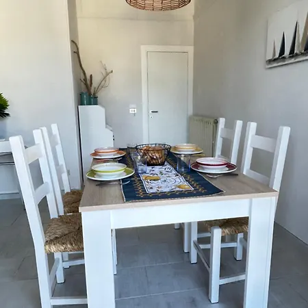 Appartement Lara's Lido di Camaiore
