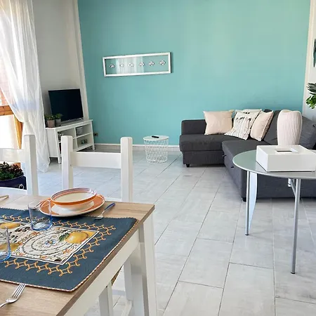 Lara's Appartement Lido di Camaiore