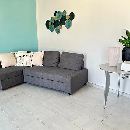 Lara's Appartement Lido di Camaiore
